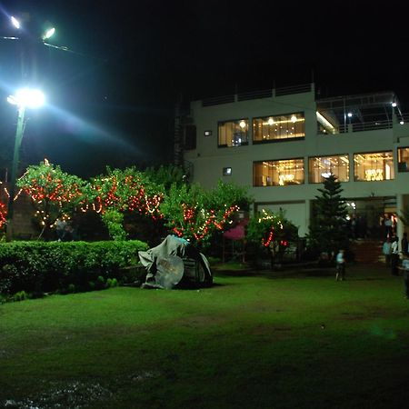 Centarosa Resort Чайл Екстериор снимка